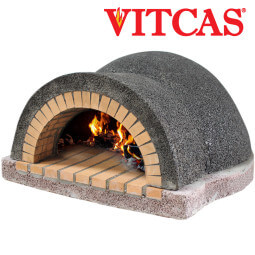 Outdoor wood urning pizza oven made of firebricks - Vitcas S